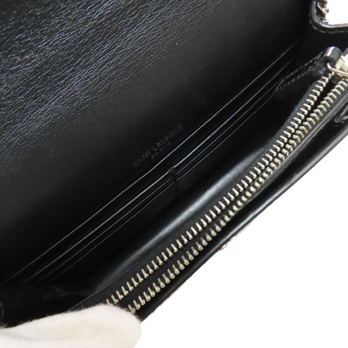 YVES SAINT LAURENT イヴ・サンローラン チェーンウォレット 型押し 長財布（小銭入れあり） カーフ レディース 中古