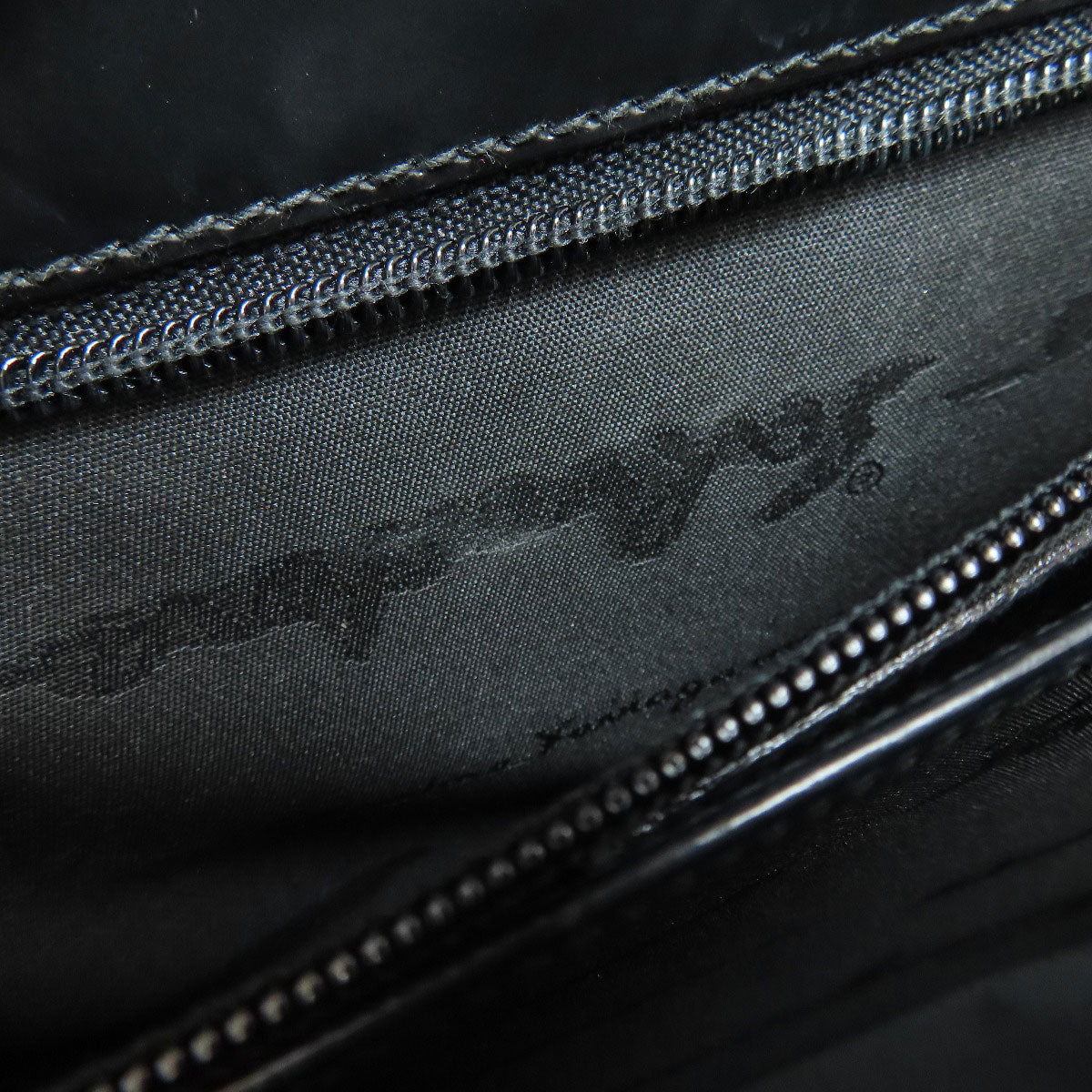 Salvatore Ferragamo サルヴァトーレフェラガモ ガンチーニ金具 2WAY ハンドバッグ レザー レディース 中古