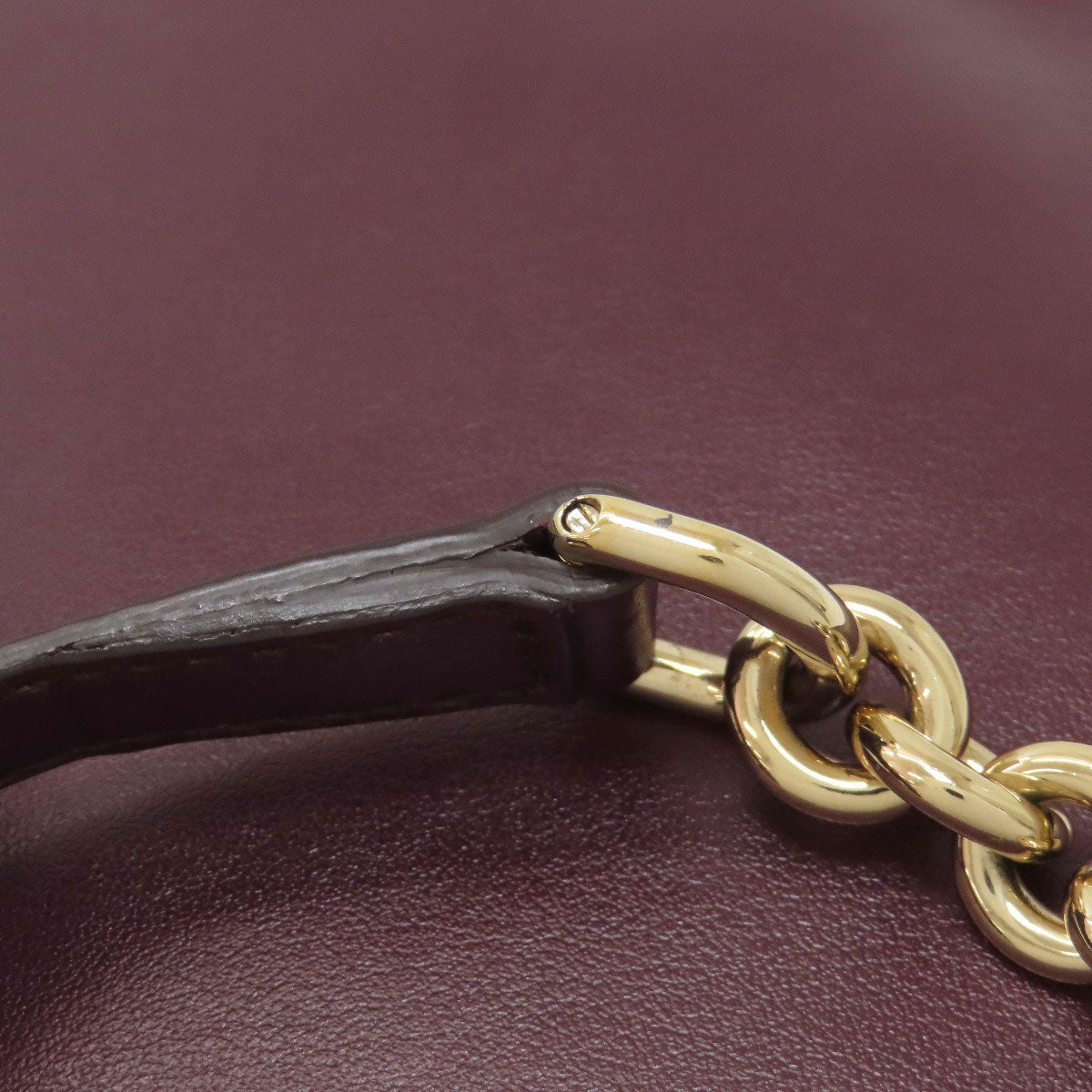 Salvatore Ferragamo サルヴァトーレフェラガモ ガンチーニ金具 ショルダーバッグ レザー レディース 中古