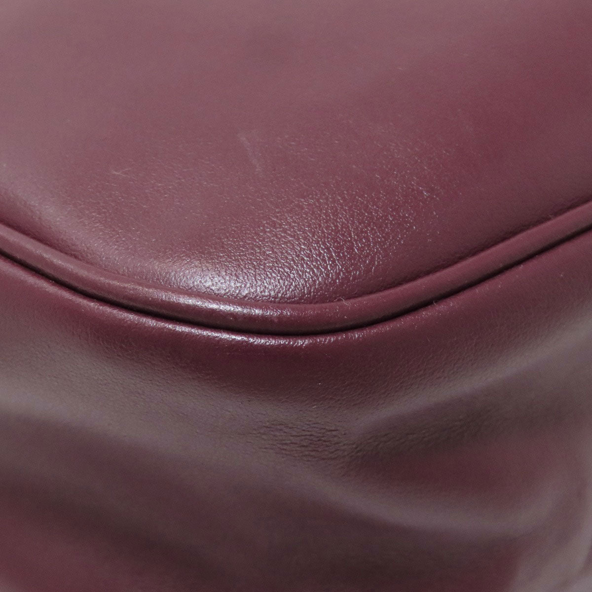 Salvatore Ferragamo サルヴァトーレフェラガモ ガンチーニ金具 ショルダーバッグ レザー レディース 中古