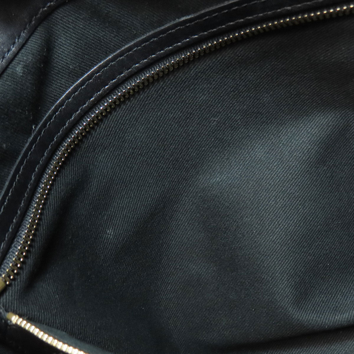 VALENTINO バレンティノ スタッズ ショルダーバッグ レザー レディース 中古