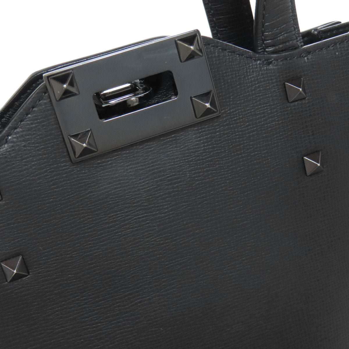 VALENTINO バレンティノ スタッズ ハンドバッグ レザー レディース 中古