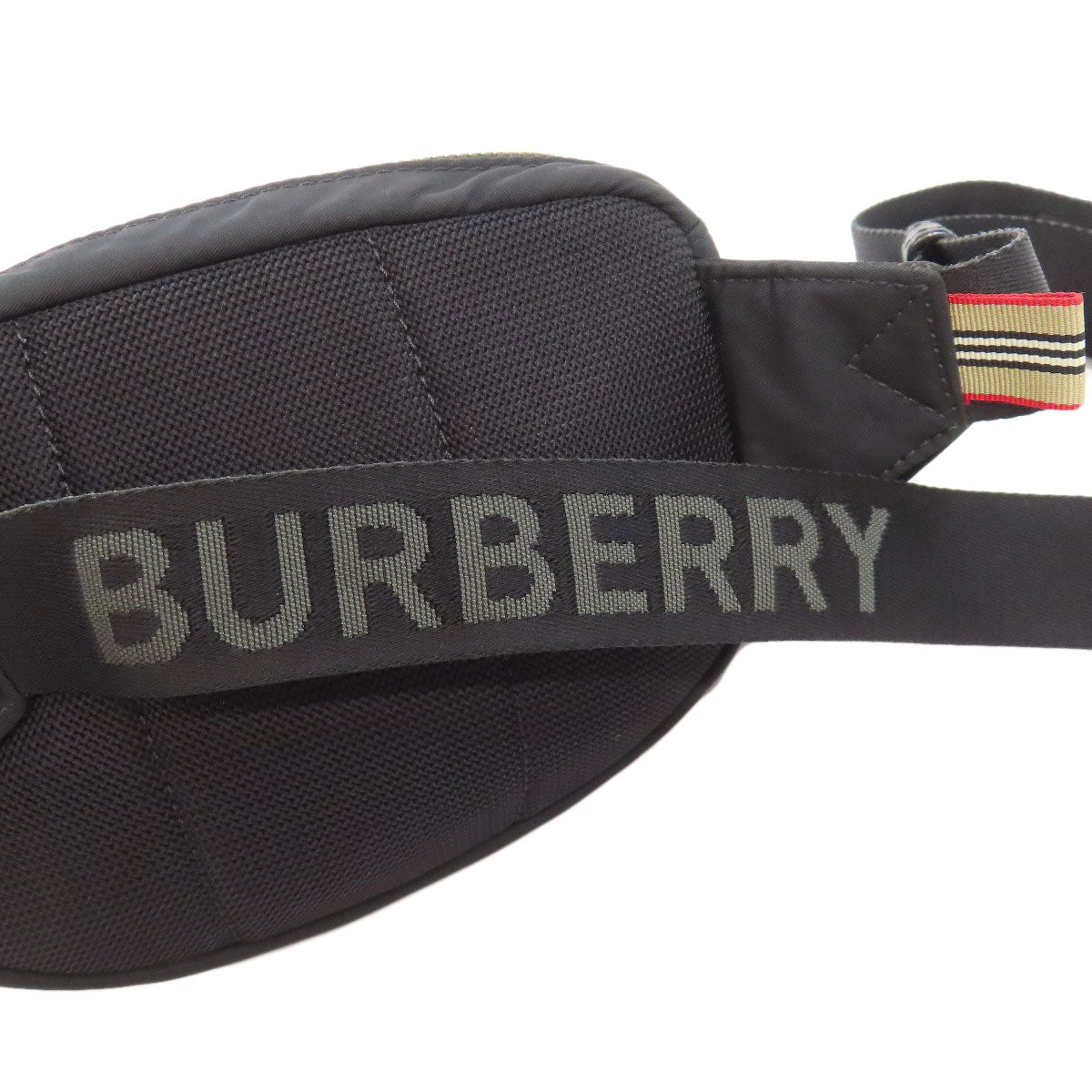BURBERRY バーバリー ロゴ ヒップバッグ・ウエストバッグ ナイロン レディース 中古