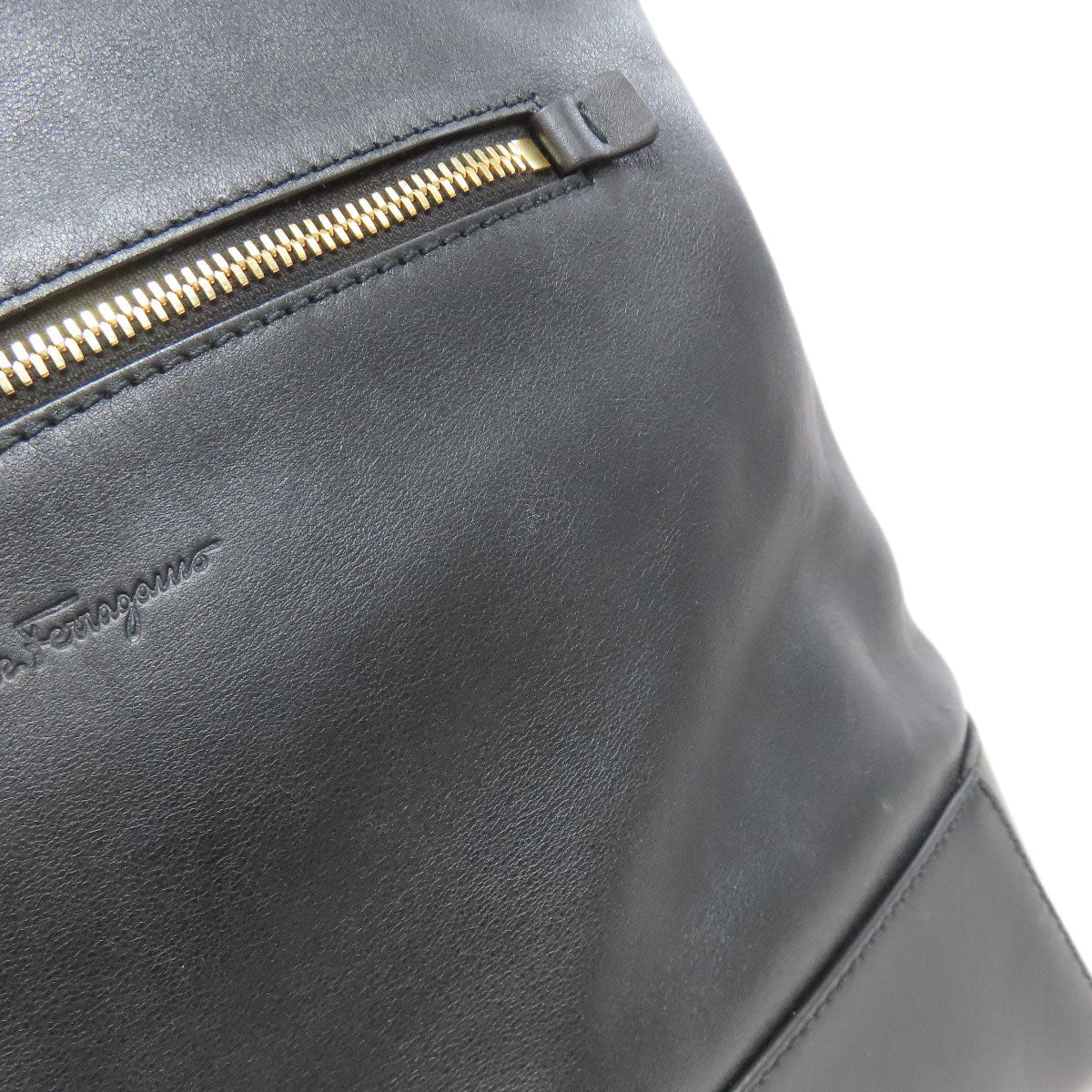 Salvatore Ferragamo サルヴァトーレフェラガモ ロゴ リュック・デイパック レザー レディース 中古