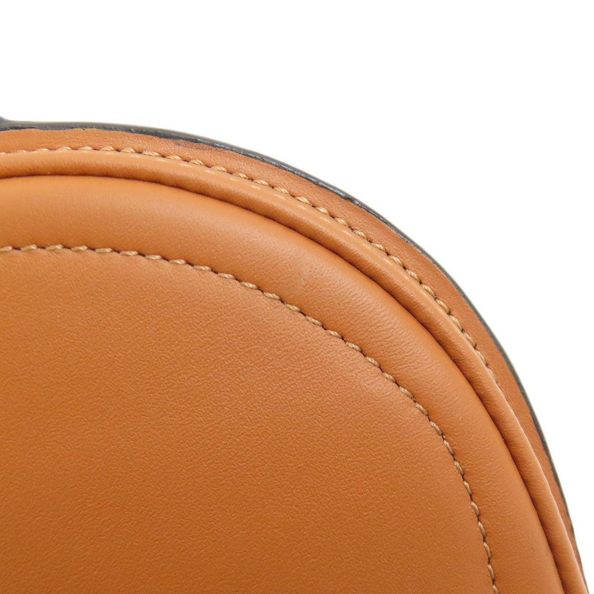 LOEWE ロエベ アナグラム ショルダーバッグ レザー レディース 中古