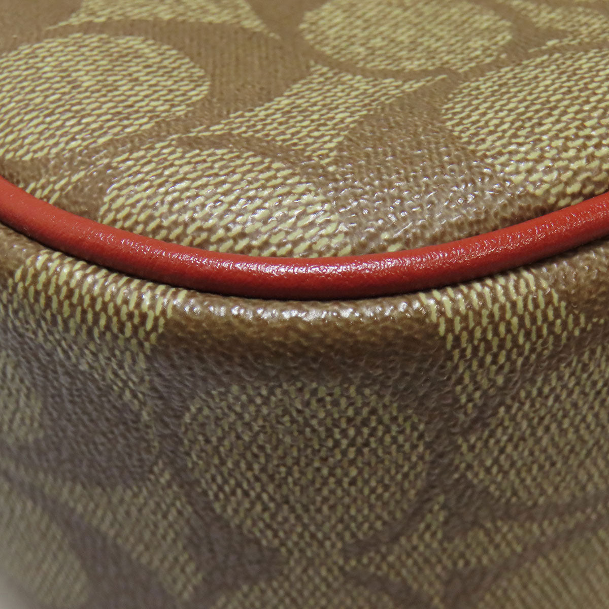 COACH コーチ CF304 スヌーピーコラボ シグネチャー ショルダーバッグ PVC レディース 中古