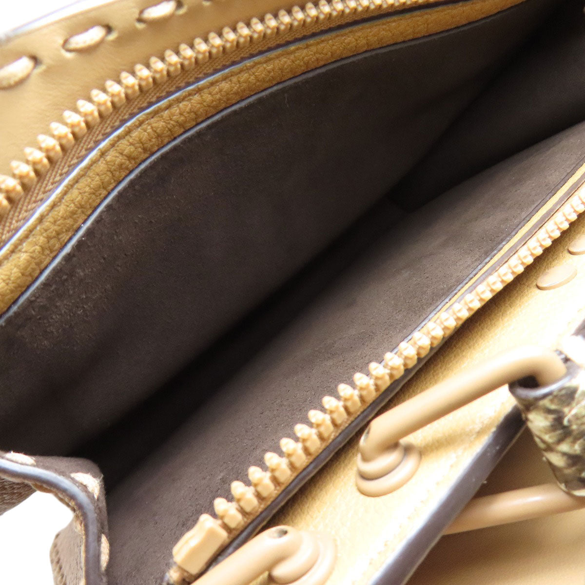 FENDI フェンディ ピーカブー セレリア 2WAY ハンドバッグ カーフ レディース 中古