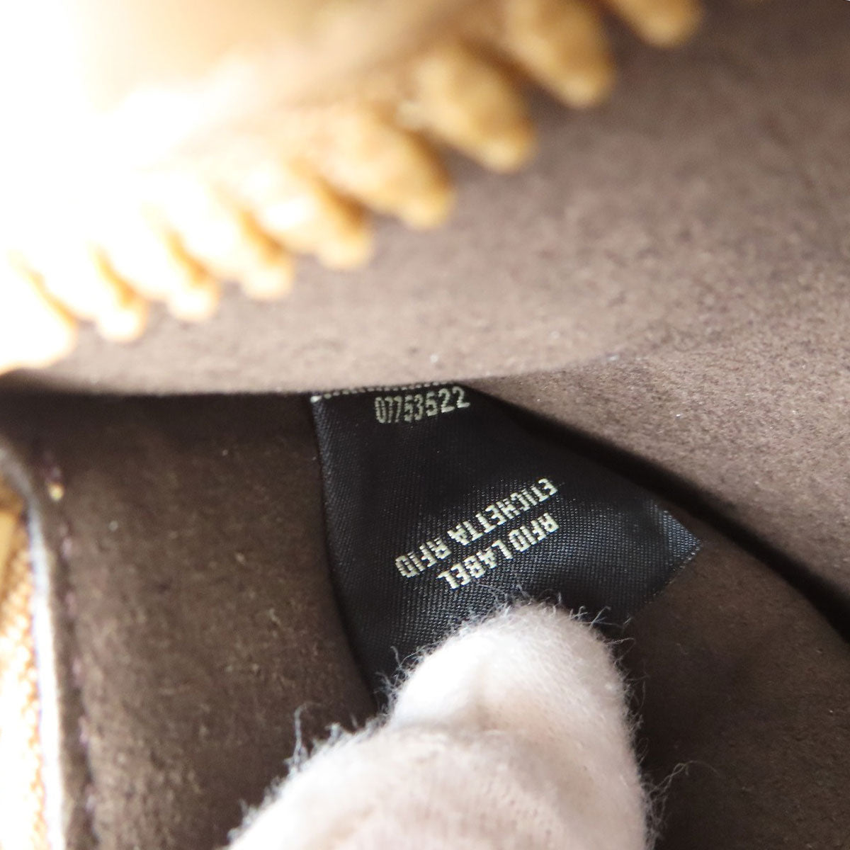 FENDI フェンディ ピーカブー セレリア 2WAY ハンドバッグ カーフ レディース 中古