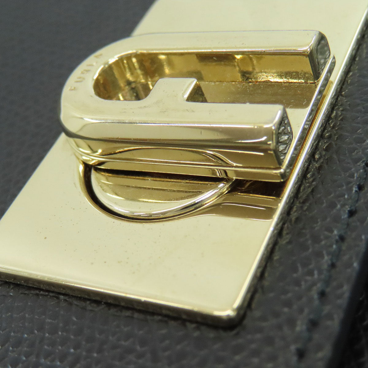 Furla フルラ アーチロゴ ショルダーバッグ レザー レディース 中古