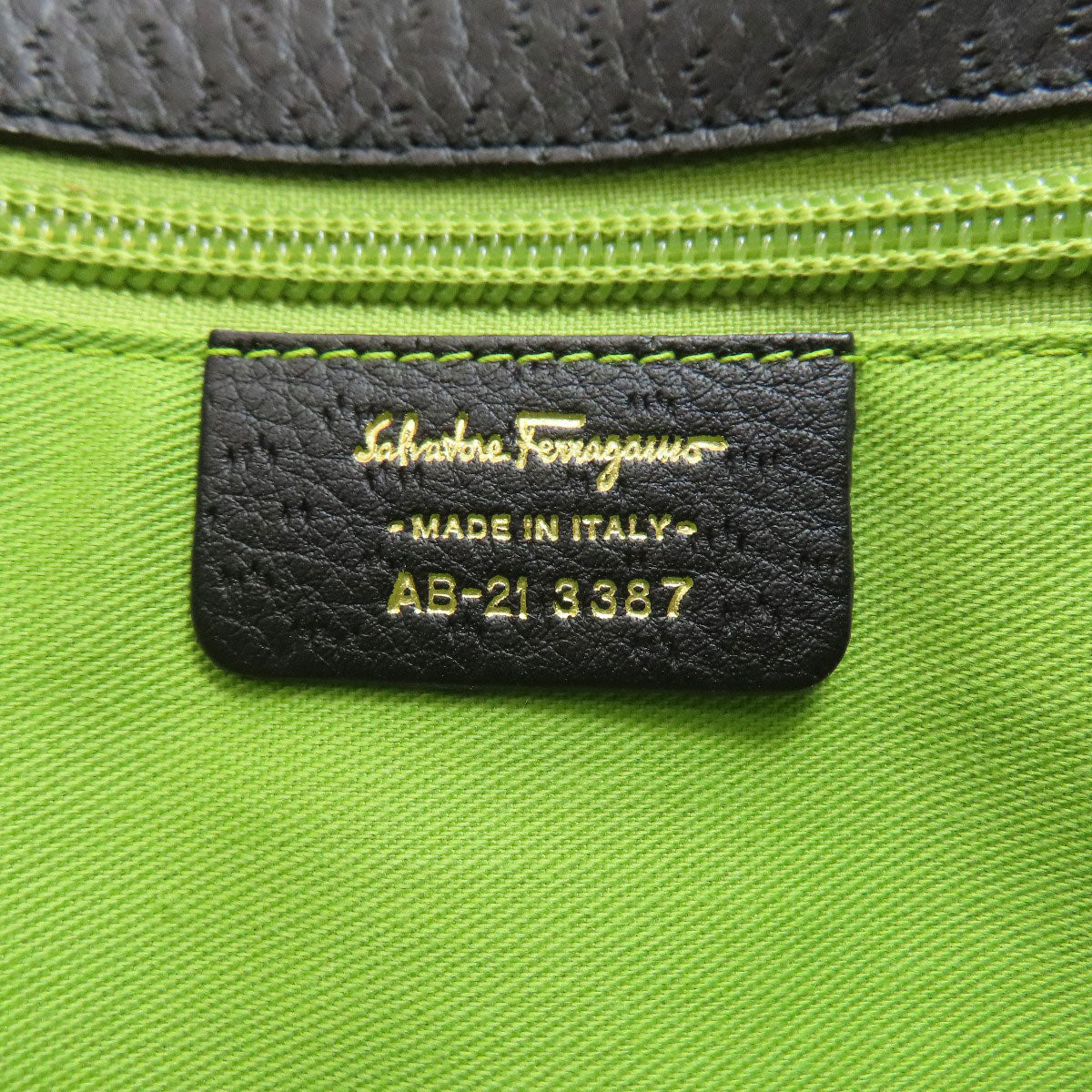 Salvatore Ferragamo サルヴァトーレフェラガモ ガンチーニ金具 ハンドバッグ カーフ レディース 中古