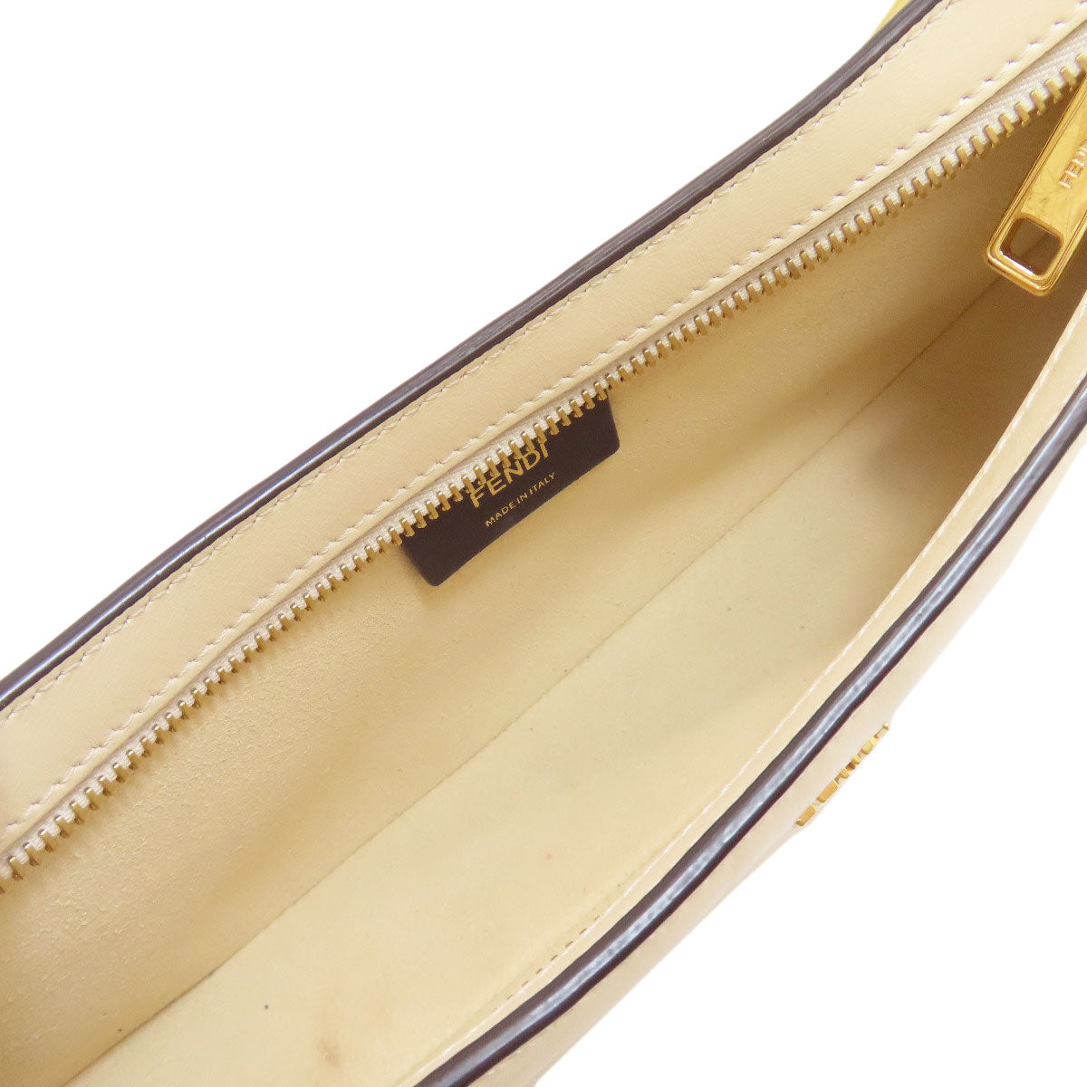 FENDI フェンディ オーロック バッグ ハンドバッグ レザー レディース 中古