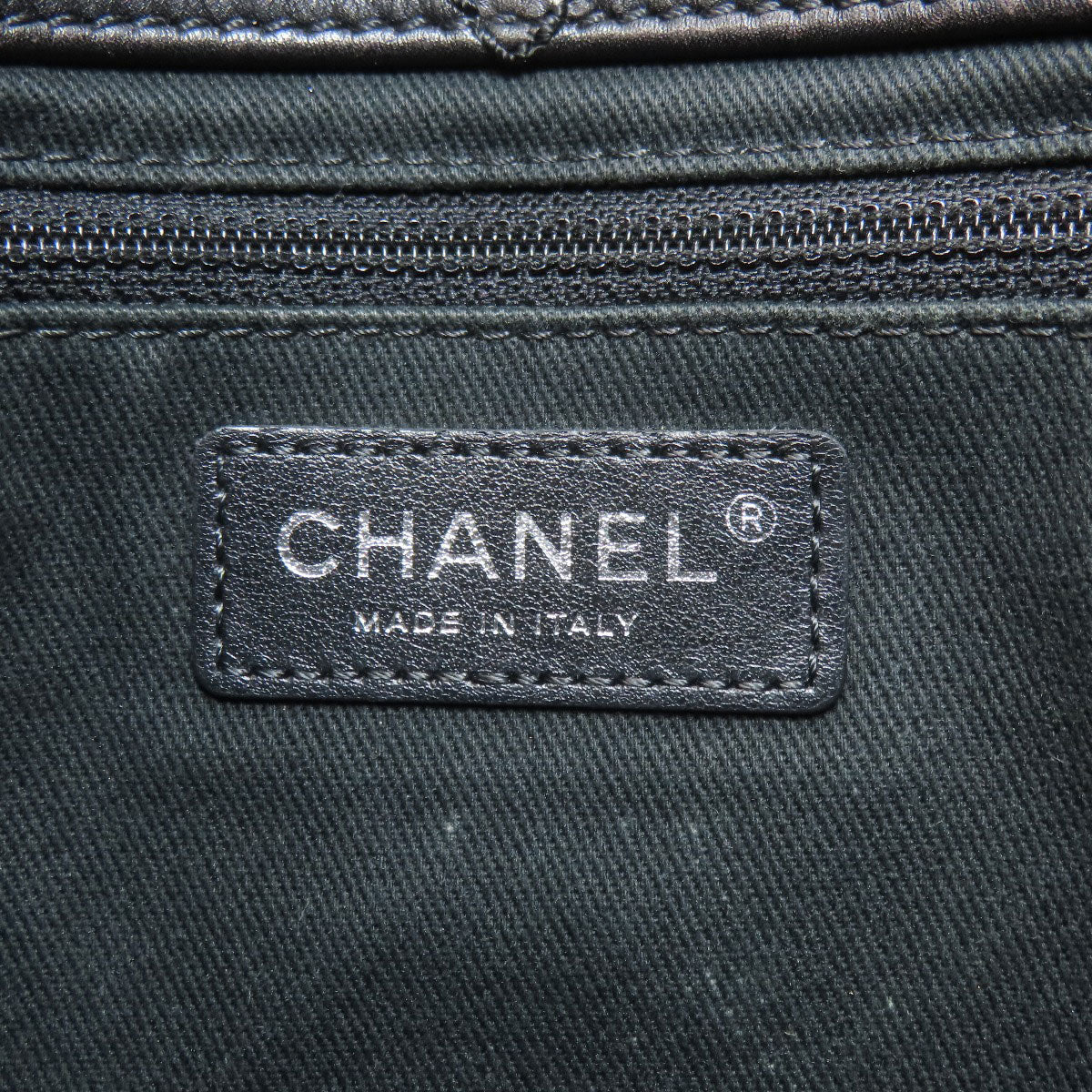 CHANEL シャネル マトラッセ シルバー金具 ショルダーバッグ カーフ レディース 中古