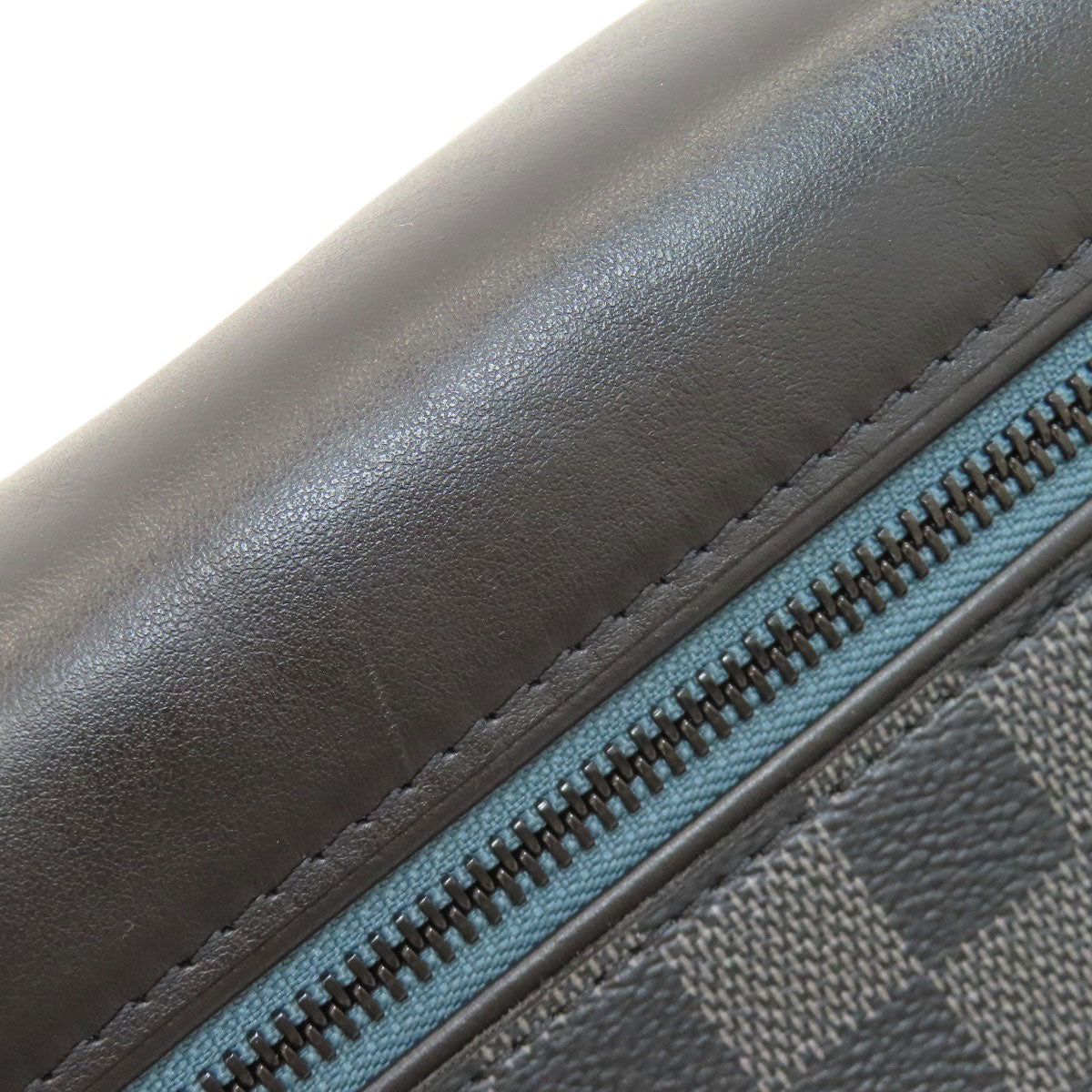 LOUIS VUITTON ルイヴィトン M40187 ディスカバリー バムバッグ ヒップバッグ・ウエストバッグ ダミエキャンバス メンズ 中古