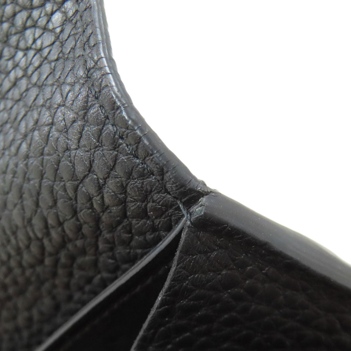 LOUIS VUITTON ルイヴィトン M64551 ポルトフォイユ・カプシーヌ 長財布（小銭入れあり） トリヨン レディース 中古