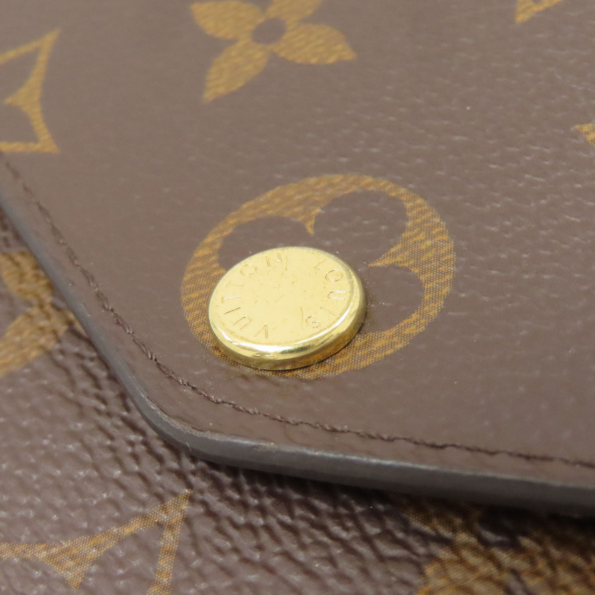 LOUIS VUITTON ルイヴィトン M60531 ポルトフォイユ・サラ 長財布（小銭入れあり） モノグラムキャンバス レディース 中古