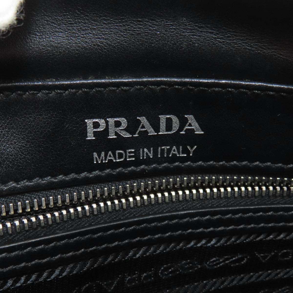 PRADA プラダ バナナ ショルダーバッグ カーフ レディース 中古