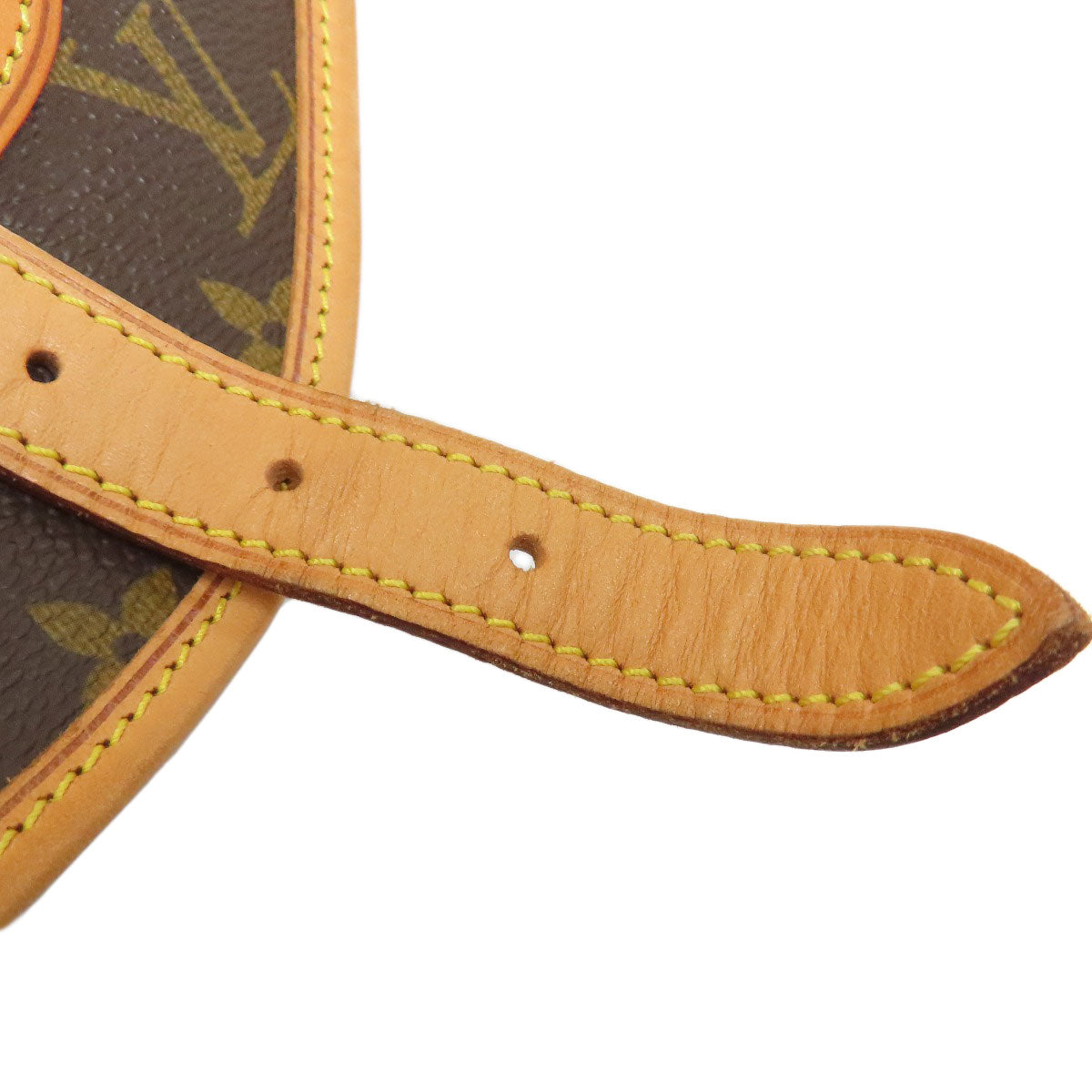 LOUIS VUITTON ルイヴィトン M42256 ソミュール30 ショルダーバッグ モノグラムキャンバス レディース 中古