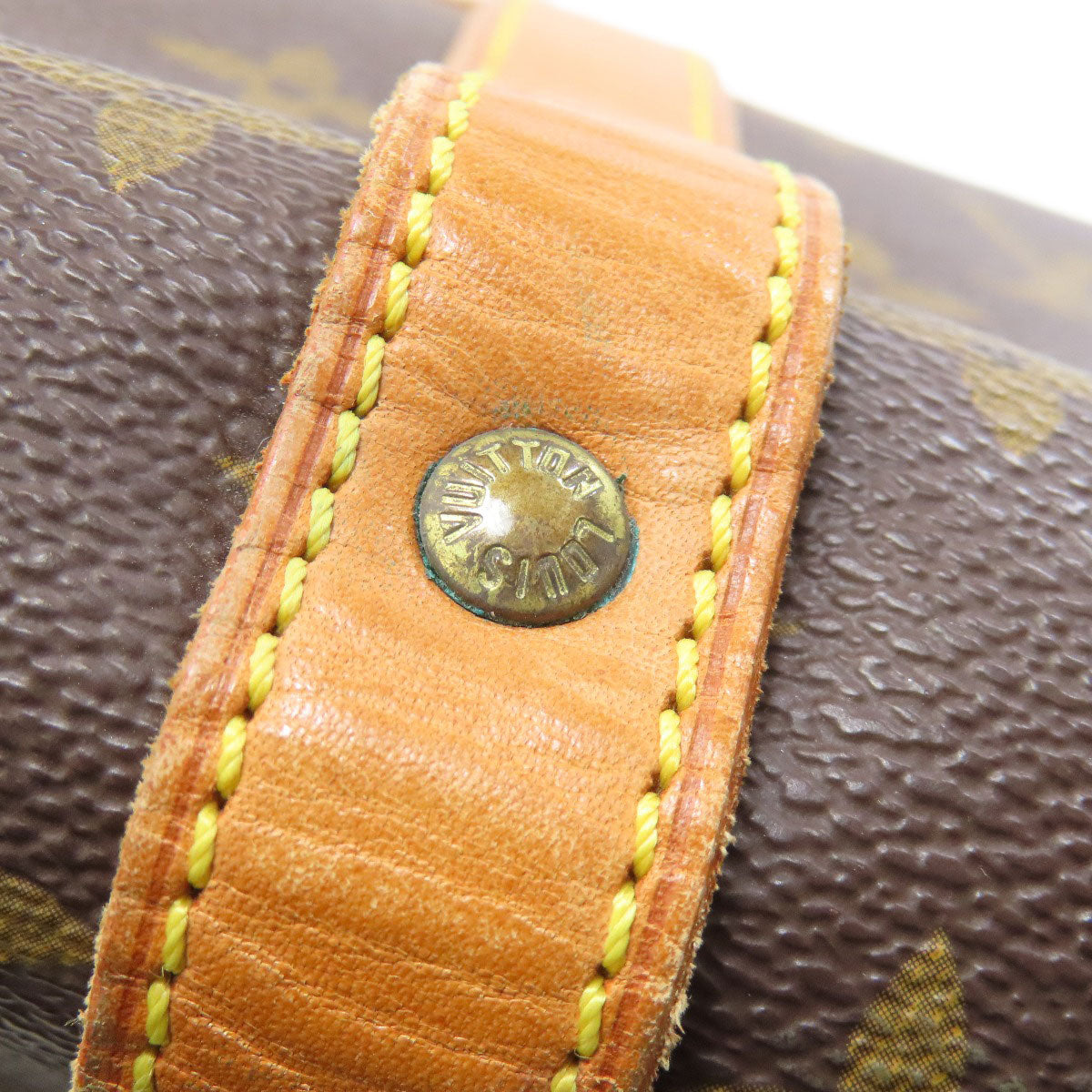 LOUIS VUITTON ルイヴィトン M42256 ソミュール30 ショルダーバッグ モノグラムキャンバス レディース 中古