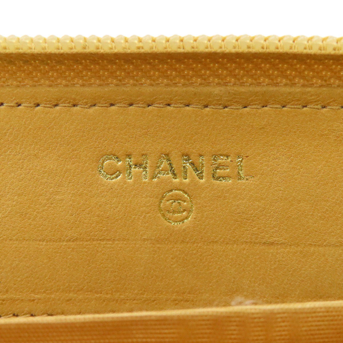 CHANEL シャネル ココマーク ゴール金具 長財布（小銭入れあり） グレインド カーフスキン レディース 中古