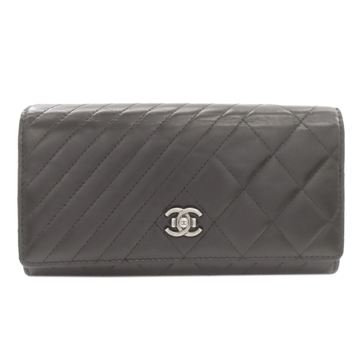 CHANEL シャネル シェブロン マトラッセ シルバー金具 長財布（小銭入れあり） カーフ レディース 中古