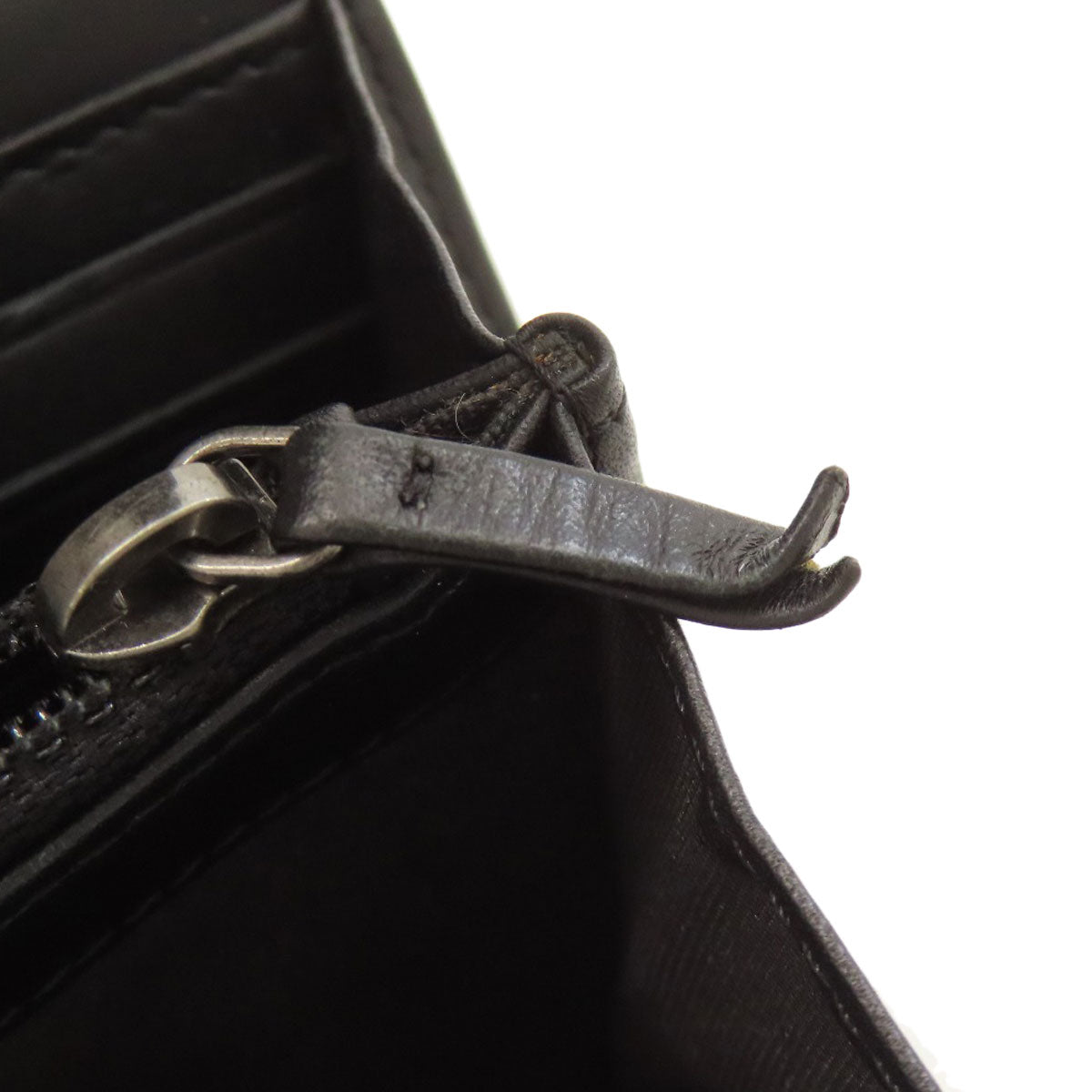 CHANEL シャネル シェブロン マトラッセ シルバー金具 長財布（小銭入れあり） カーフ レディース 中古