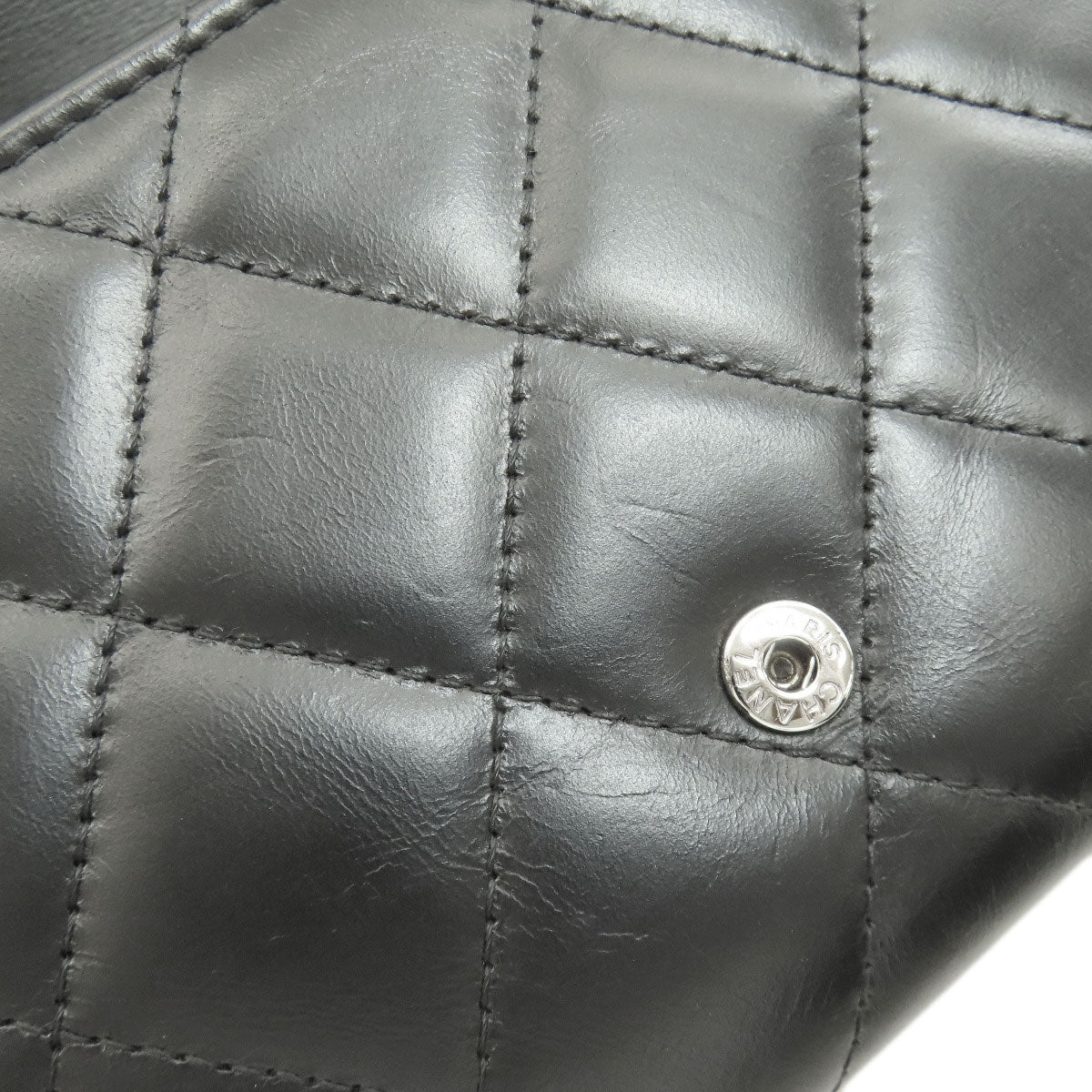CHANEL シャネル シェブロン マトラッセ シルバー金具 長財布（小銭入れあり） カーフ レディース 中古