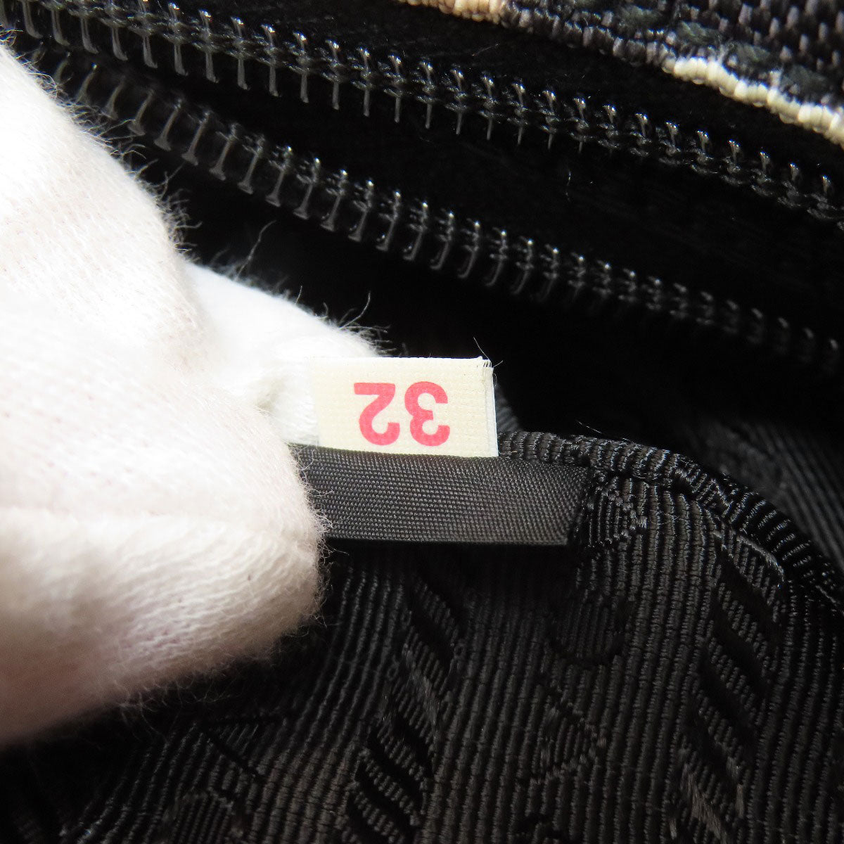 PRADA プラダ カモフラージュ柄 ショルダーバッグ キャンバス レディース 中古