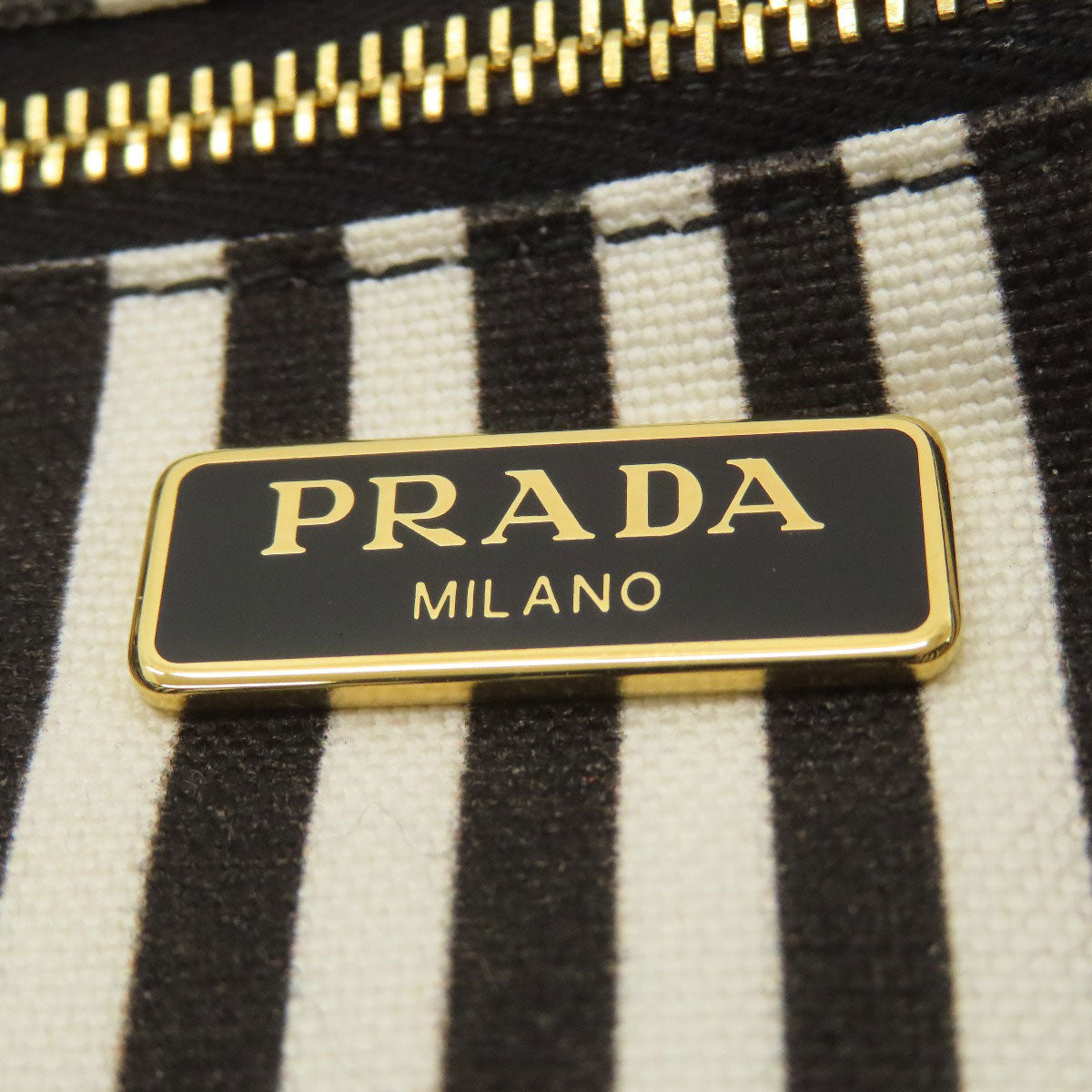 PRADA プラダ 1NA021 カナパロゴ 化粧ポーチ キャンバス レディース 中古