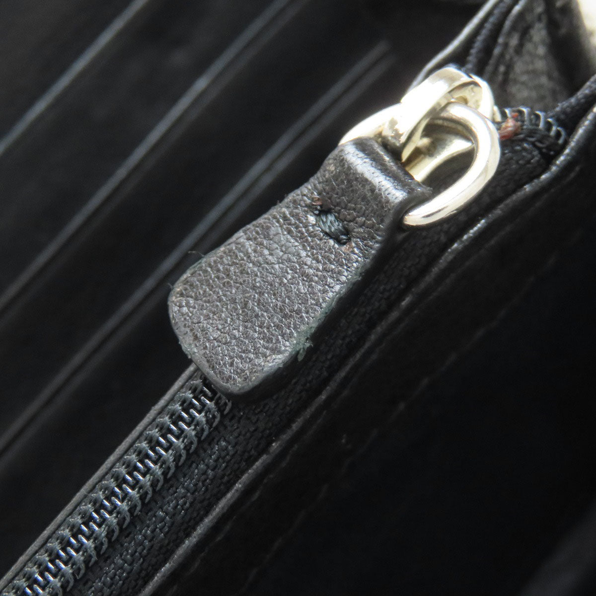Jimmy Choo ジミーチュウ スターモチーフ ラウンドファスナー 長財布（小銭入れあり） レザー レディース 中古