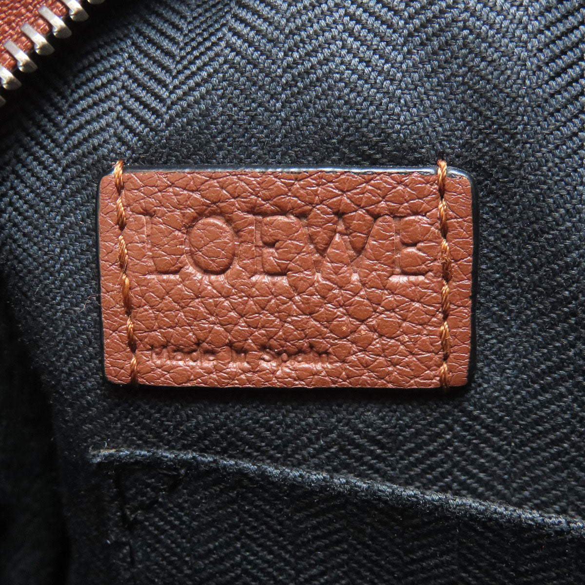 LOEWE ロエベ アナグラム ショルダーバッグ レザー レディース 中古
