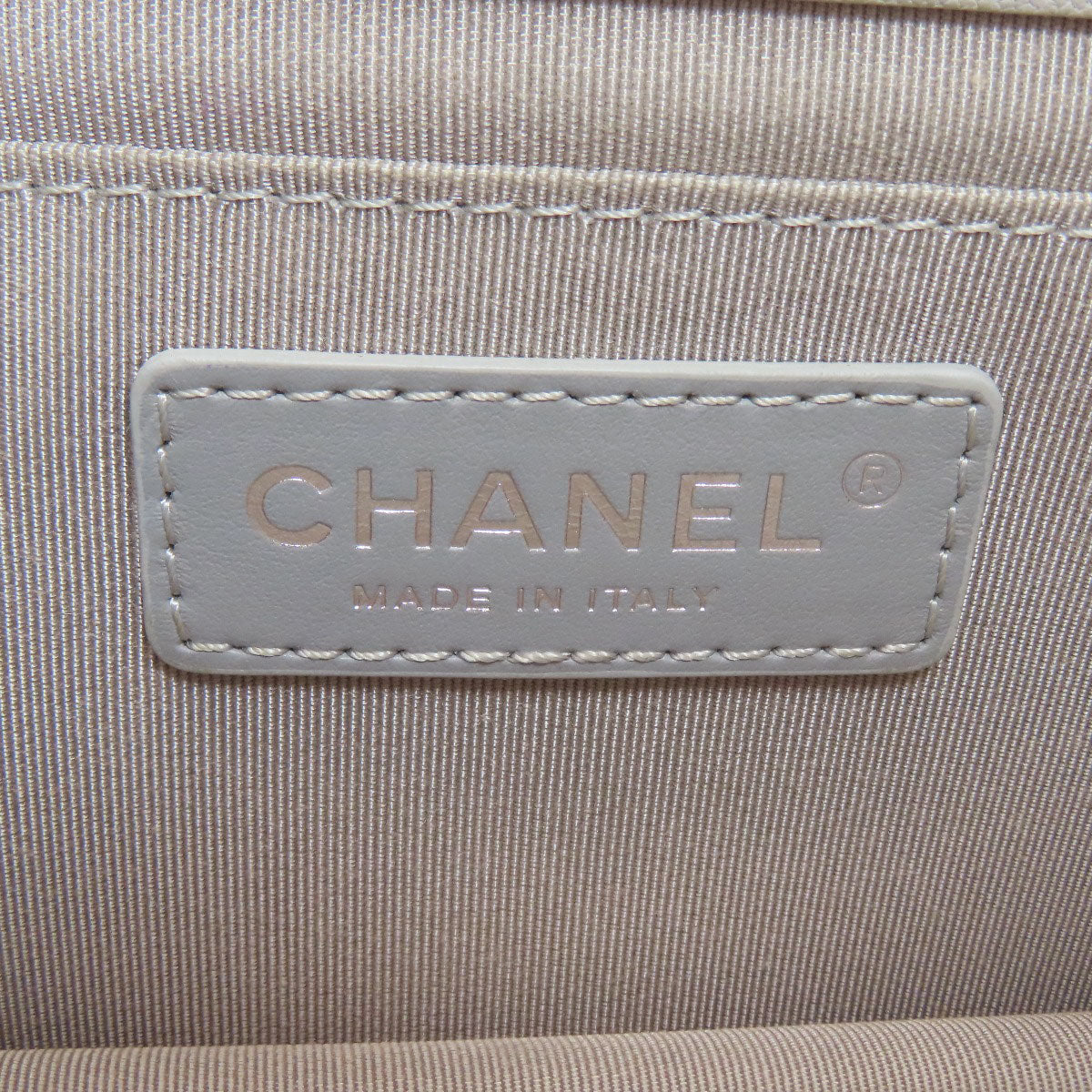 CHANEL シャネル ハーフココマーク シルバー金具 ショルダーバッグ カーフ レディース 中古