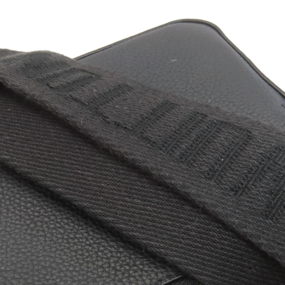 LOUIS VUITTON ルイヴィトン M59161 アルファ・ウェアラブル ウォレット アエログラム ショルダーバッグ トリヨン メンズ 中古