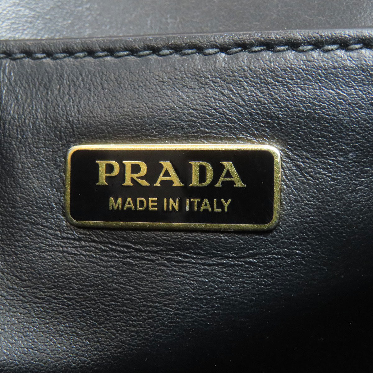 PRADA プラダ ロゴ金具 ショルダーバッグ サフィアーノ レディース 中古