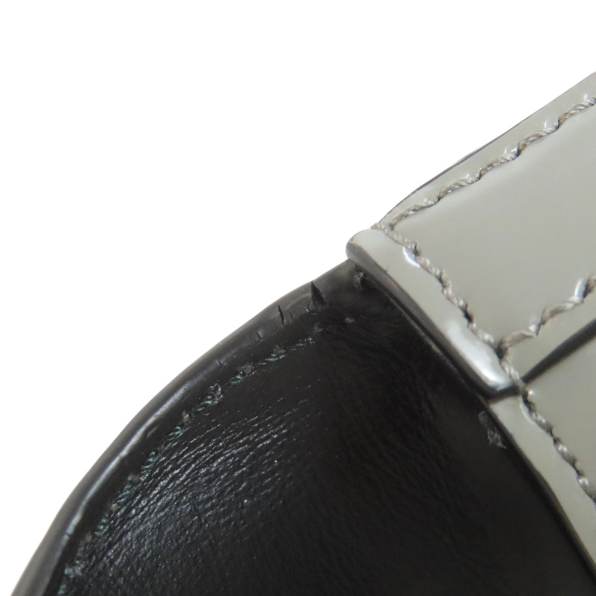 PRADA プラダ ロゴ ブラッシュドレザー ショルダーバッグ レザー レディース 中古