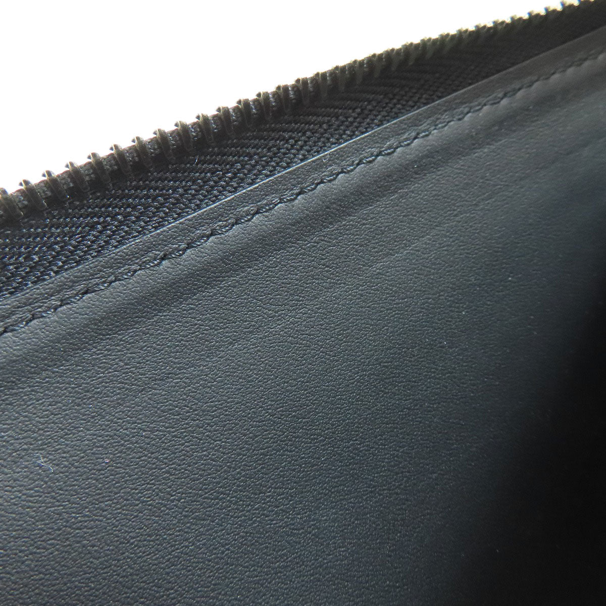 LOUIS VUITTON ルイヴィトン M61867 ジッピー・ウォレット 長財布（小銭入れあり） マヒナレザー レディース 中古