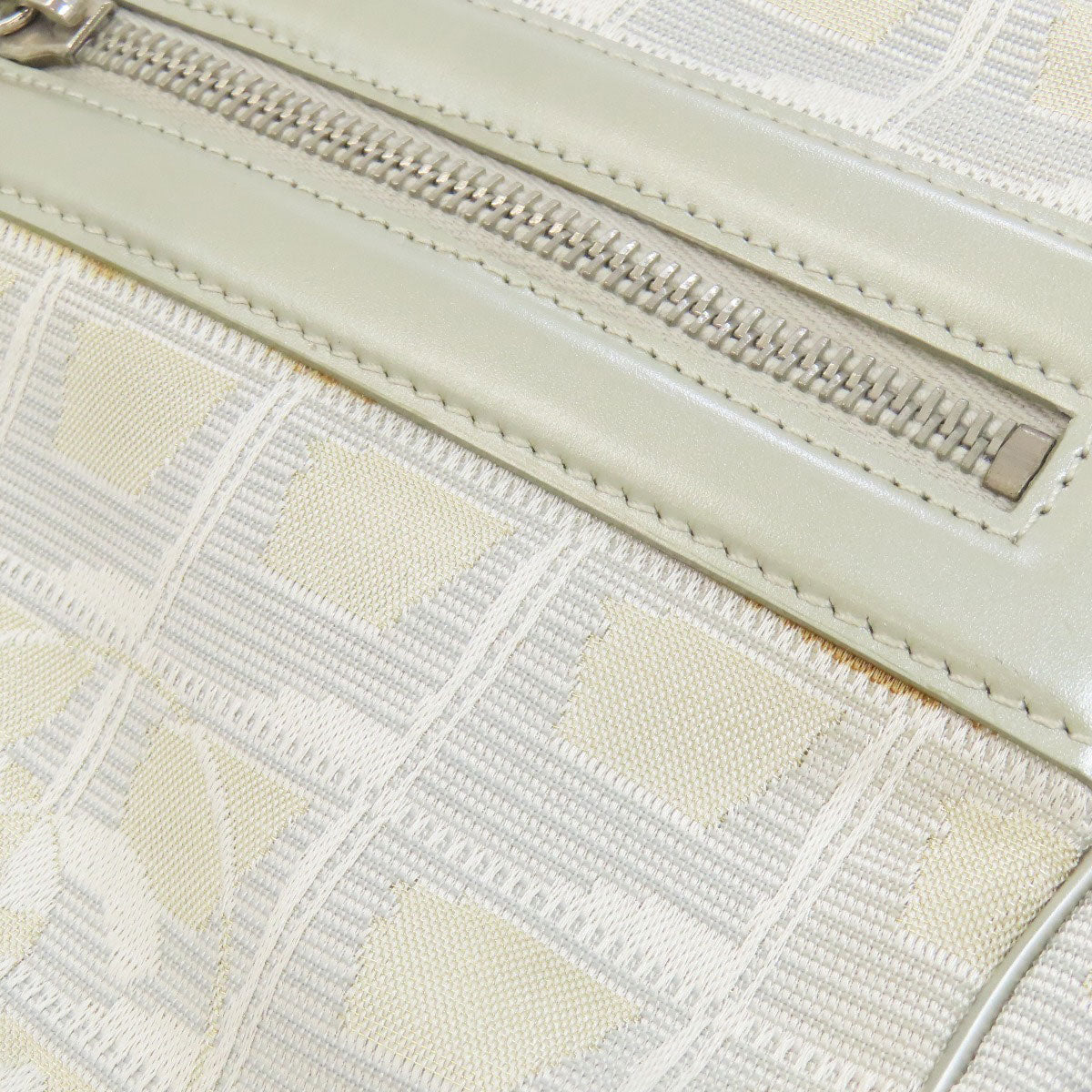 CHANEL シャネル ニュートラベルライン ショルダーバッグ ナイロンジャガード レディース 中古