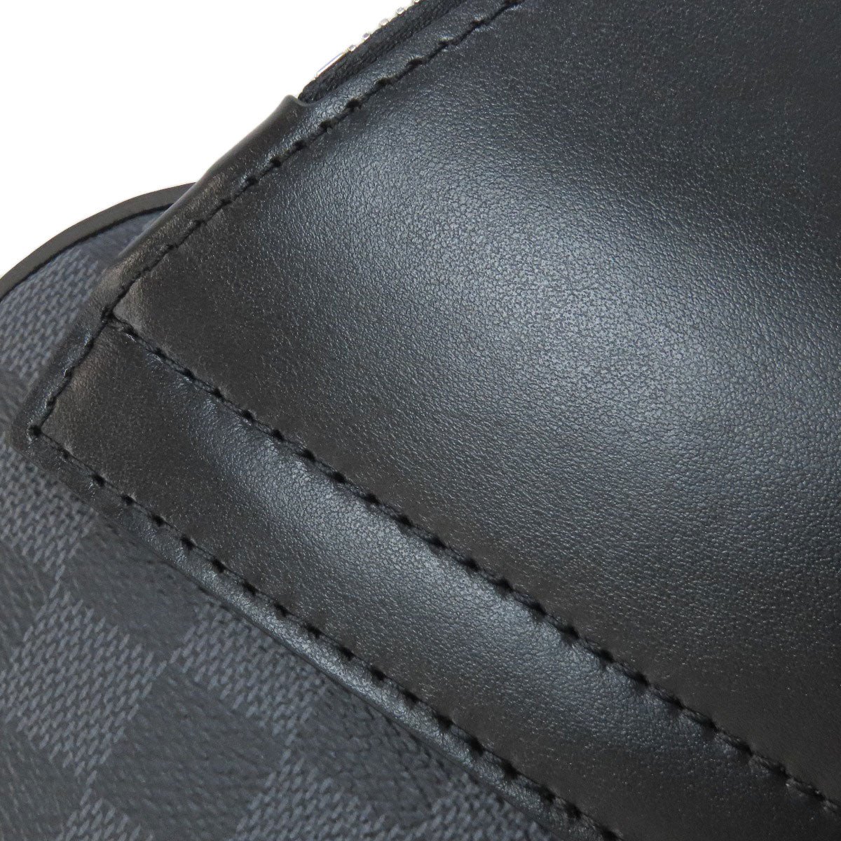 LOUIS VUITTON ルイヴィトン N45302 アヴェニュー・スリングバッグ ボディバッグ ダミエキャンバス メンズ 中古