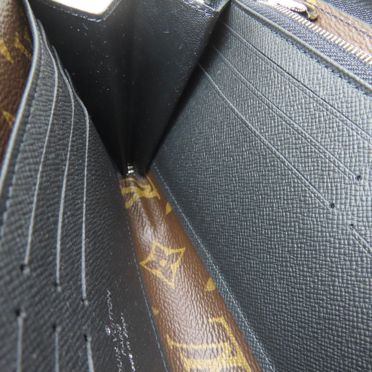 LOUIS VUITTON ルイヴィトン M69407 ジッピー・ドラゴンヌ 長財布（小銭入れあり） モノグラムキャンバス メンズ 中古