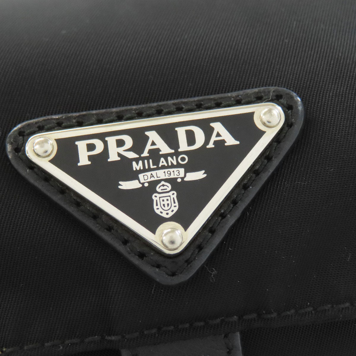 PRADA プラダ ロゴ金具 ヒップバッグ・ウエストバッグ ナイロン レディース 中古