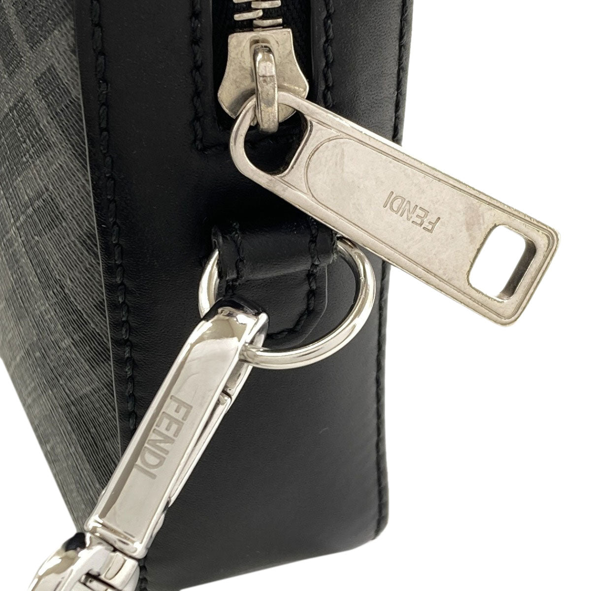 FENDI フェンディ ダイアゴナル カメラケース ショルダーバッグ レザー レディース 中古
