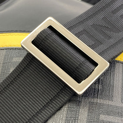 FENDI フェンディ ダイアゴナル カメラケース ショルダーバッグ レザー レディース 中古