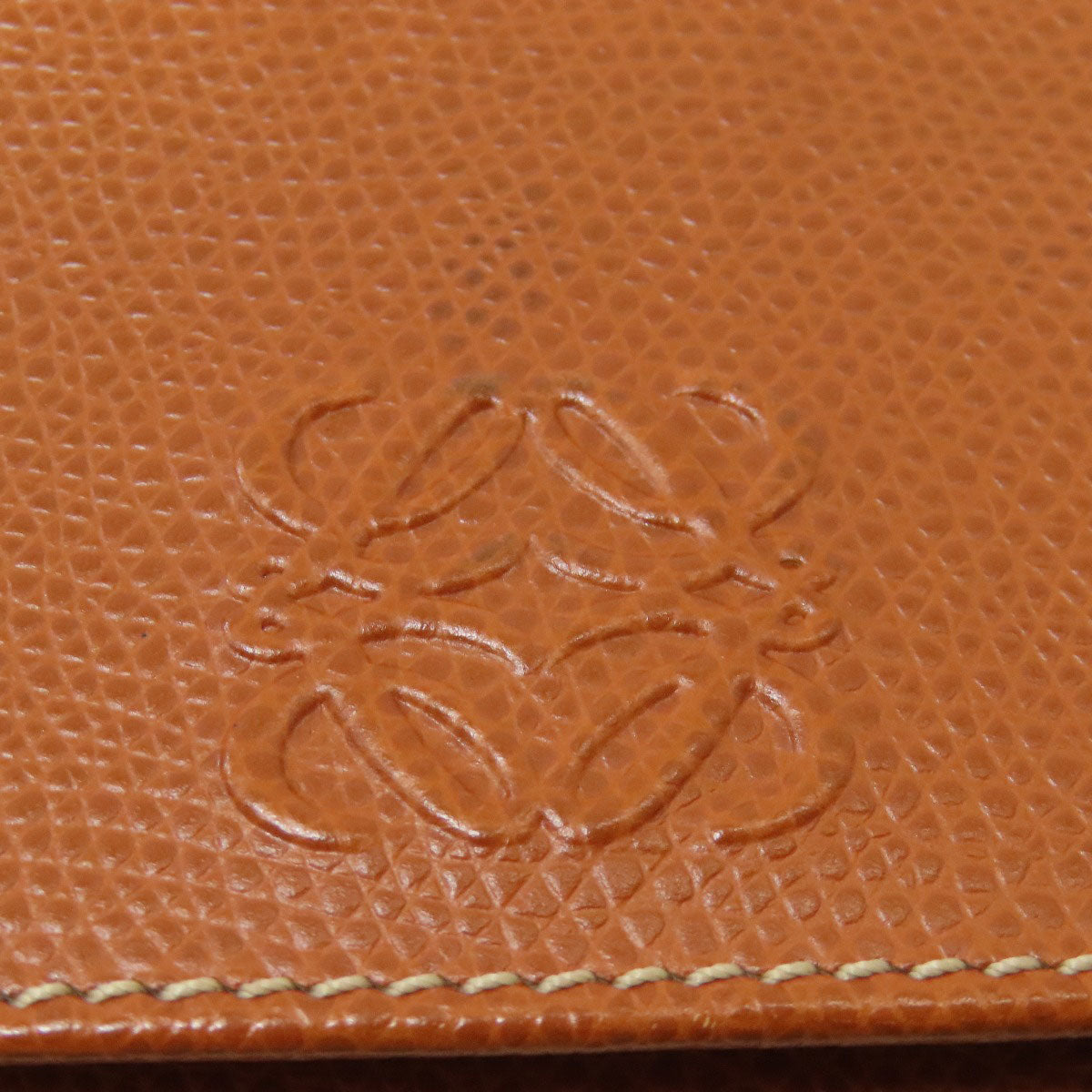 LOEWE ロエベ アナグラム 二つ折り財布（小銭入れあり） レザー レディース 中古