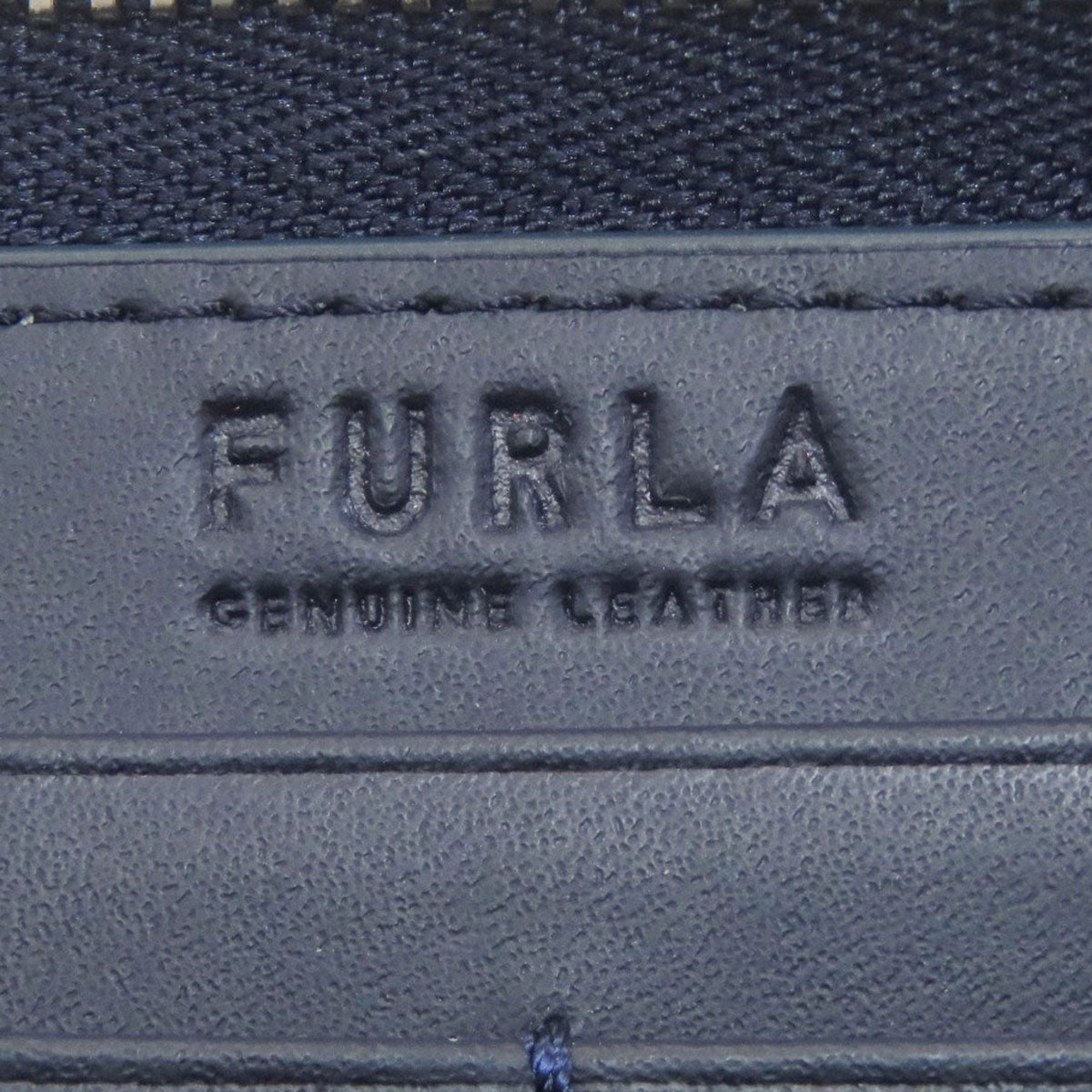 Furla フルラ アーチロゴ 長財布（小銭入れあり） レザー レディース 中古