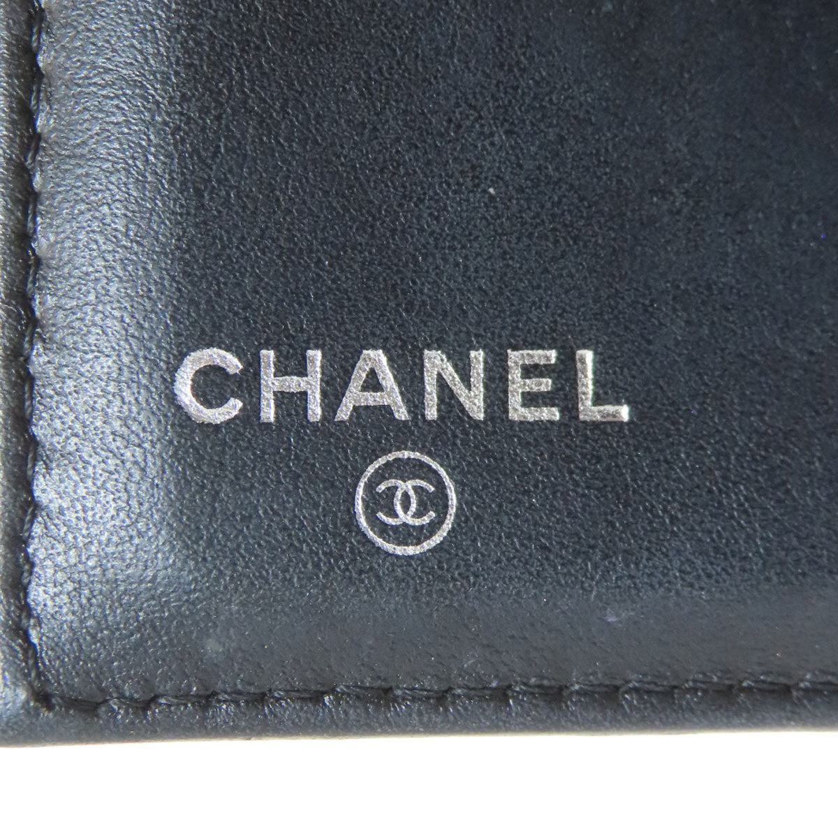 CHANEL シャネル マトラッセ 三つ折り財布 二つ折り財布（小銭入れあり） グレインド カーフスキン レディース 中古