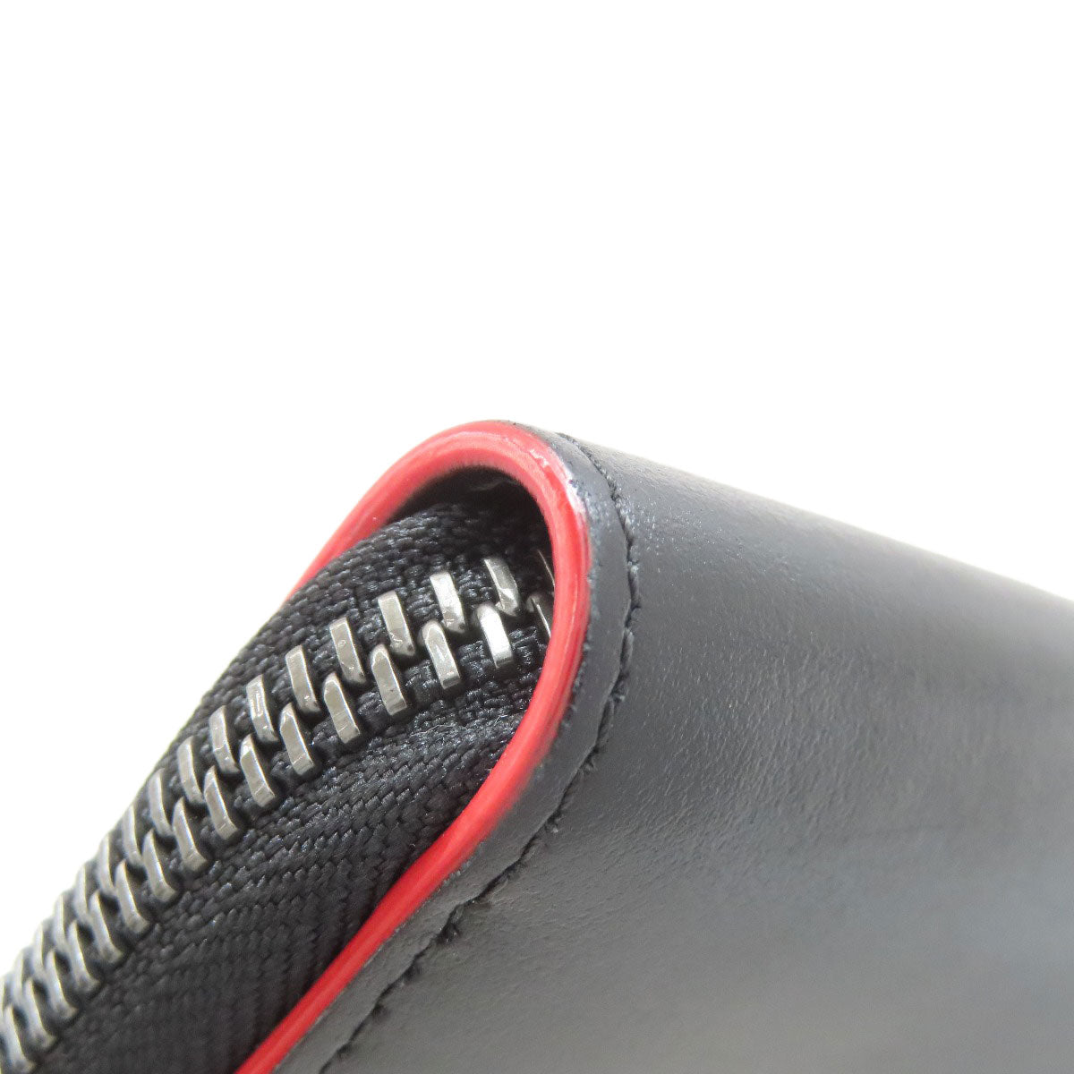 Christian Louboutin クリスチャンルブタン ロゴ 長財布（小銭入れあり） レザー レディース 中古
