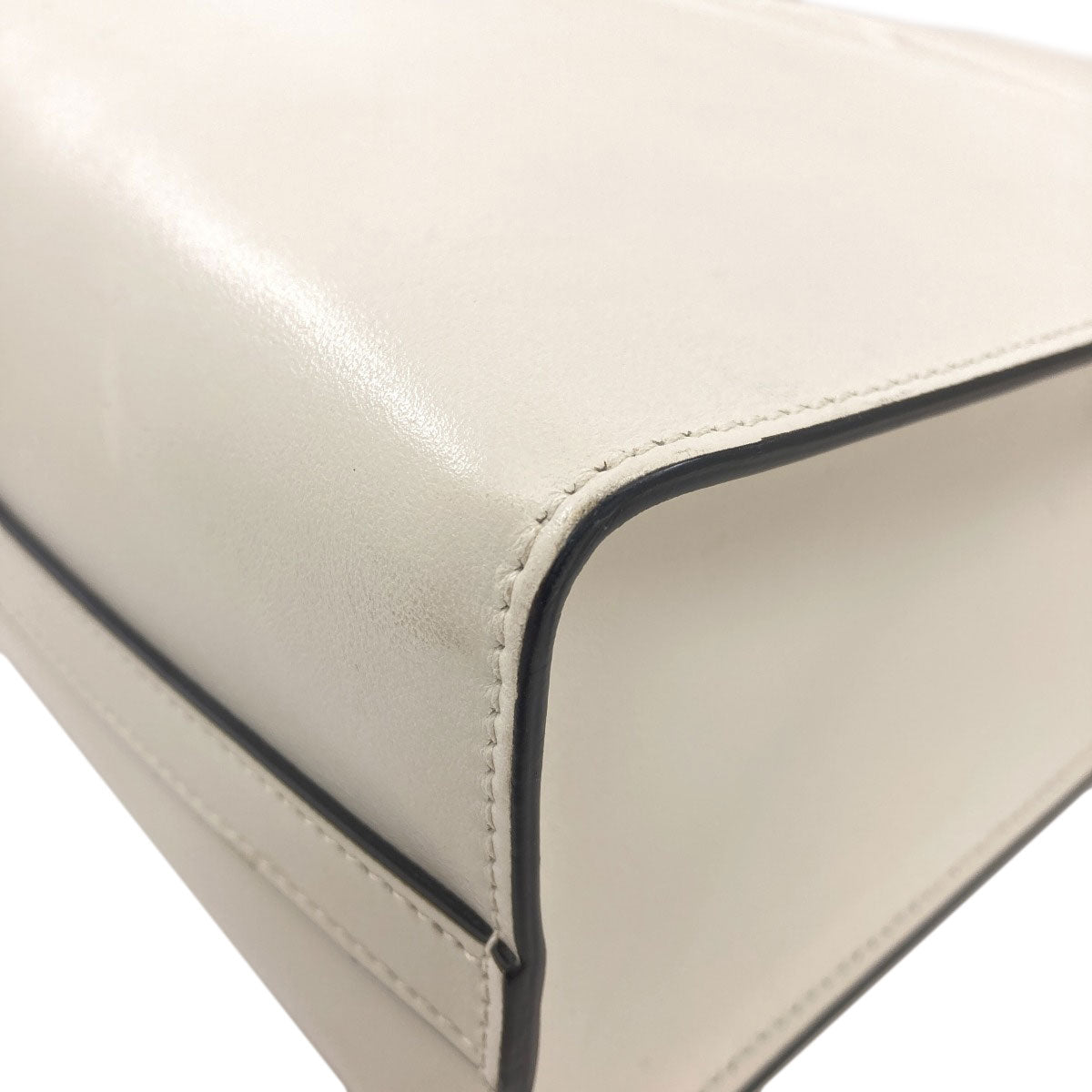 プラダ エンボス トライアングル 2WAY ハンドバッグ 中古 商品画像15