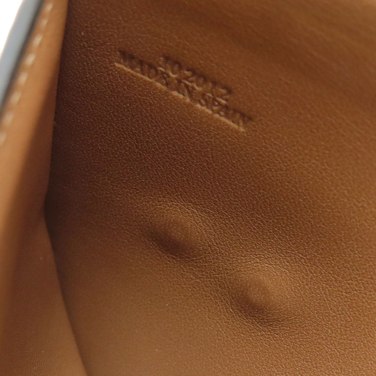 LOEWE ロエベ バーティカル 二つ折り財布（小銭入れあり） レザー レディース 中古