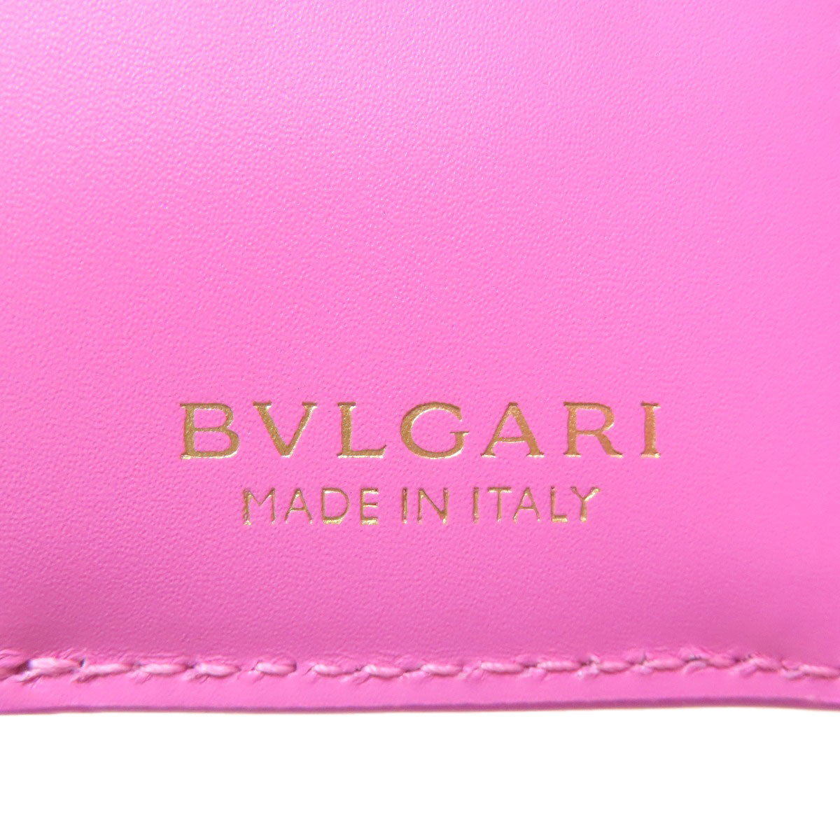 BVLGARI ブルガリ ビーゼロワンチャーム 二つ折り財布（小銭入れあり） レザー レディース 中古