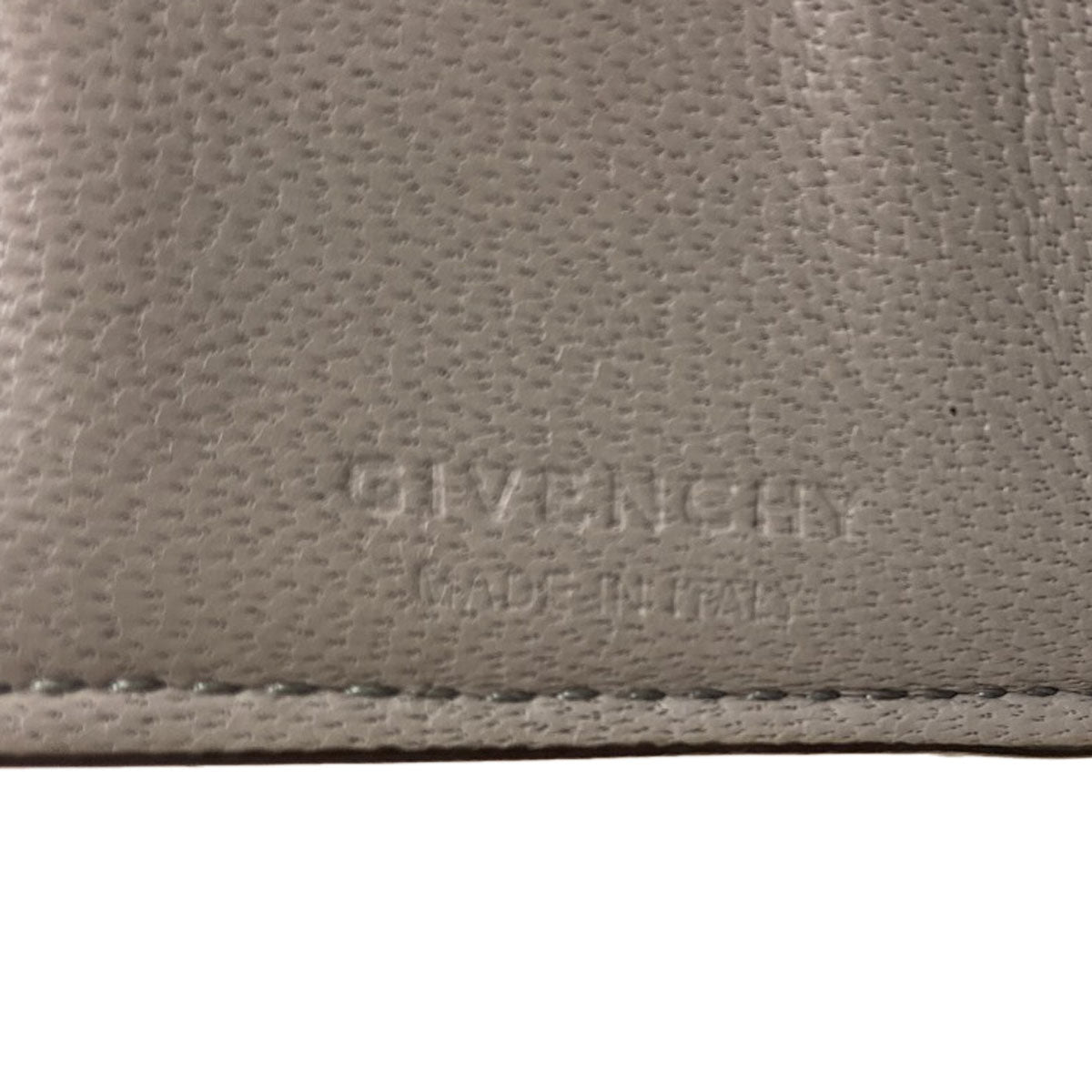 GIVENCHY ジバンシー ロゴ 二つ折り財布（小銭入れあり） レザー レディース 中古