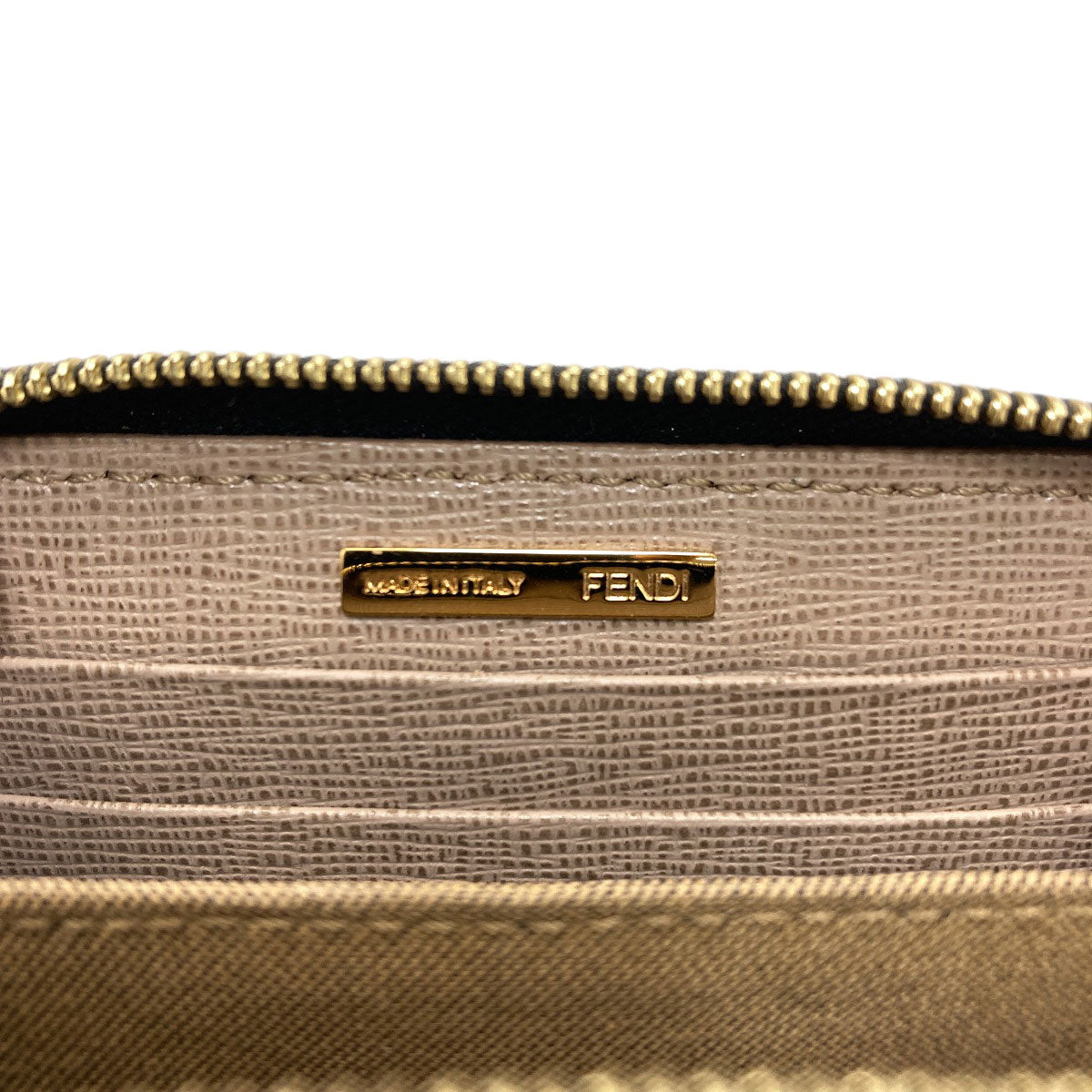 FENDI フェンディ ロゴ カードケース レザー レディース 中古